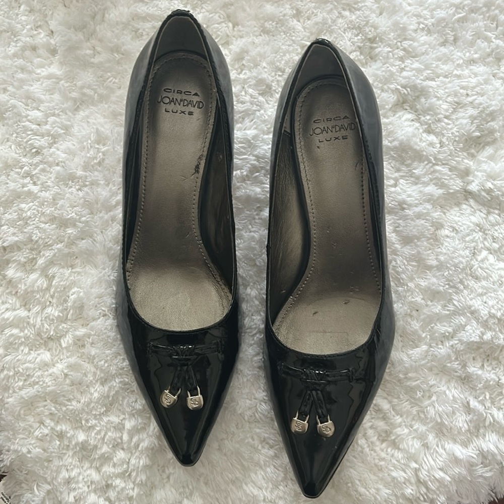 Circa Joan & David Luxe black patent pumps size 8 GENTLY WORN